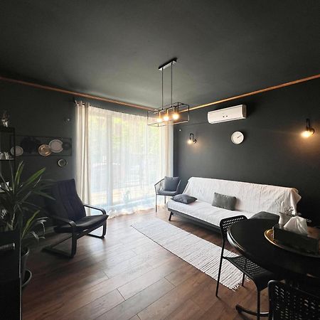 Inc Apartment In Villa Бухарест Екстер'єр фото